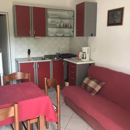 7126a Apartment *
